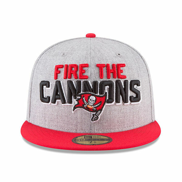 Men's Tampa Bay Buccaneers New Era Fire The Cannons On-Stage 59FIFTY Fitted Hat