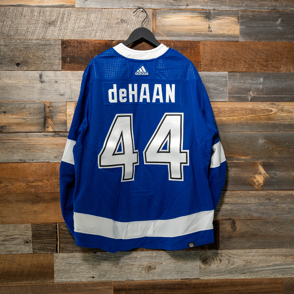 Tampa bay lightning jersey auction online