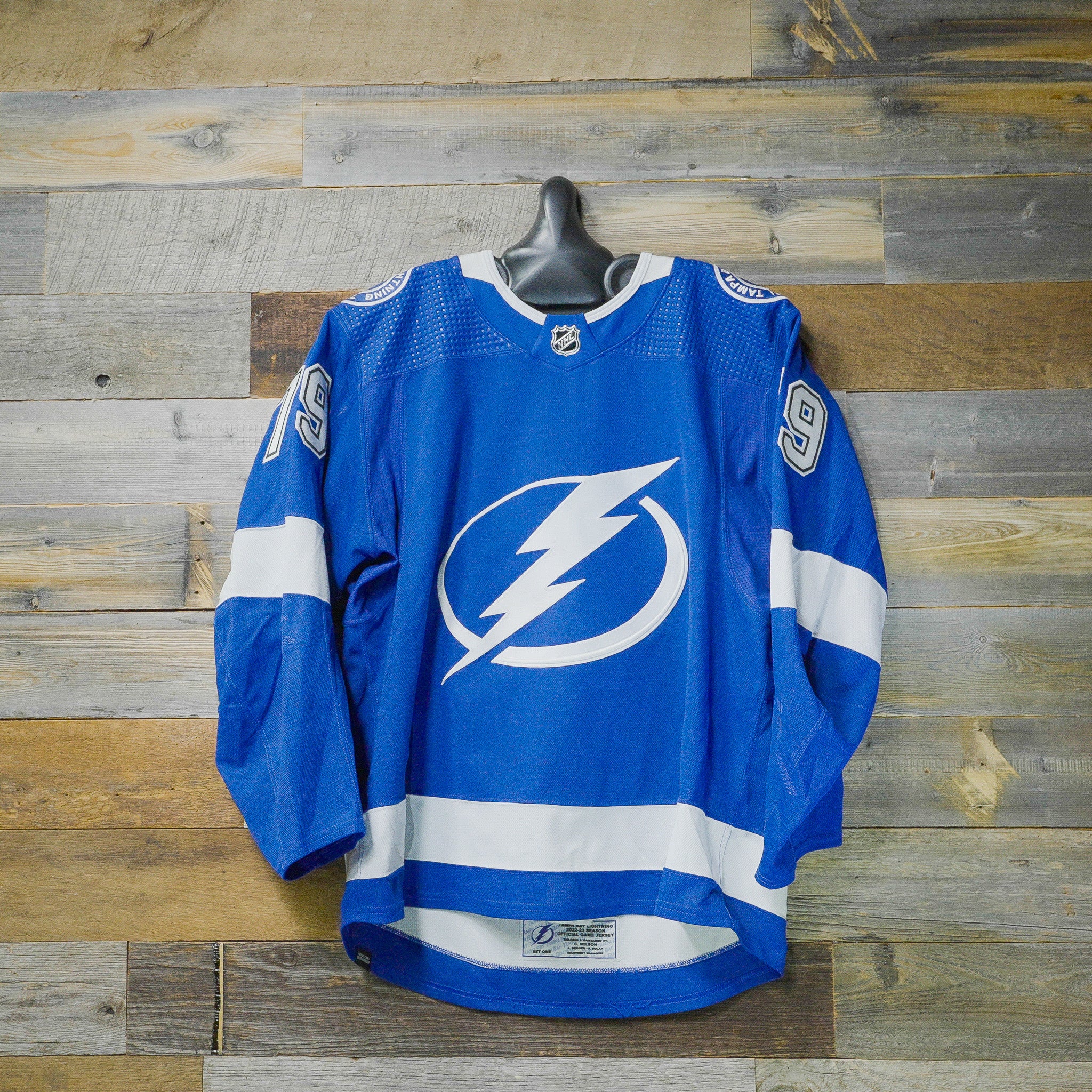 LIGHTNING / GAME-WORN JERSEYS