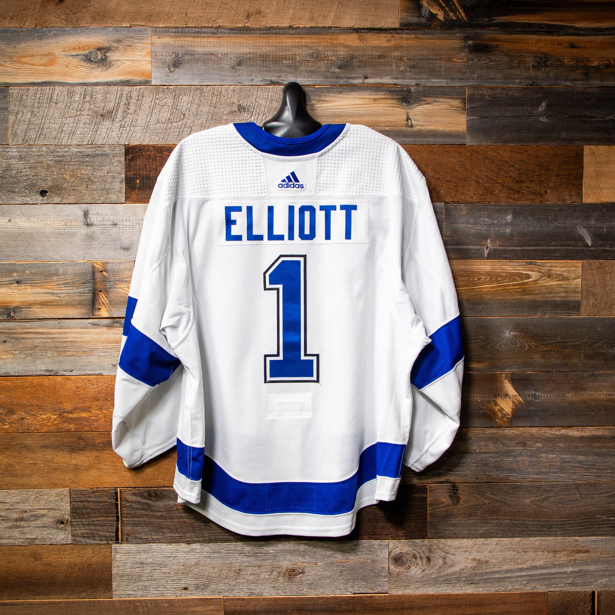 LIGHTNING / GAME-WORN JERSEYS